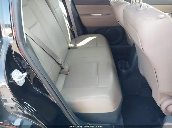 1C4NJDEB5HD178186 2017 JEEP COMPASS - Image 8