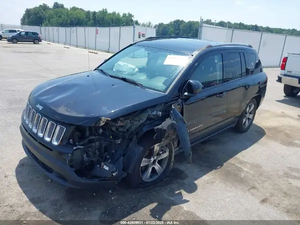 1C4NJDEB5HD190094 2017 JEEP COMPASS - Image 2