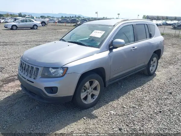 1C4NJDEB5HD190922 2017 JEEP COMPASS - Image 2