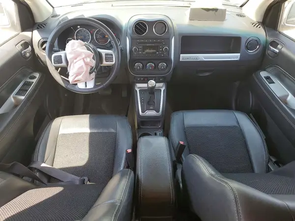 1C4NJDEB5HD204592 2017 JEEP COMPASS - Image 8
