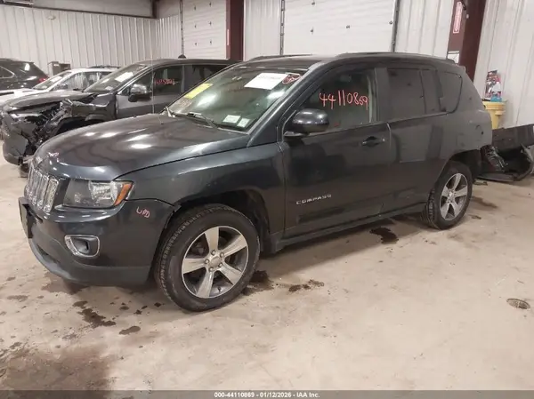 1C4NJDEB6GD572908 2016 JEEP COMPASS - Image 2