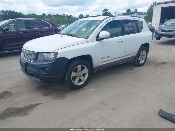 1C4NJDEB6GD596061 2016 JEEP COMPASS - Image 2
