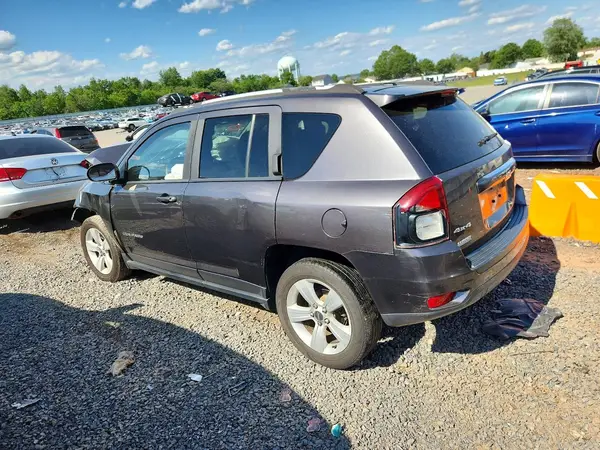 1C4NJDEB6GD597369 2016 JEEP COMPASS - Image 2