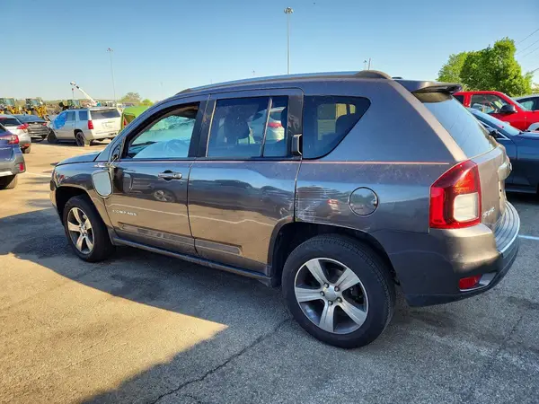 1C4NJDEB6GD598814 2016 JEEP COMPASS - Image 2