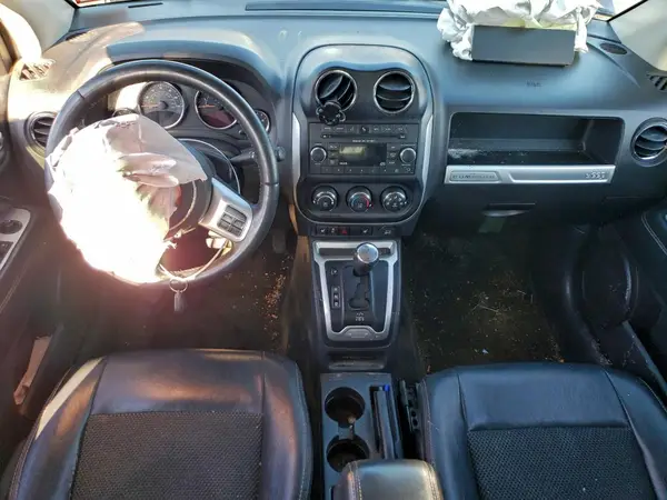 1C4NJDEB6GD663368 2016 JEEP COMPASS - Image 8