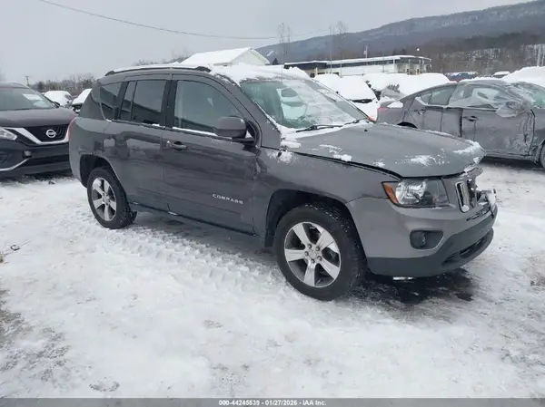 1C4NJDEB6GD697648 2016 JEEP COMPASS