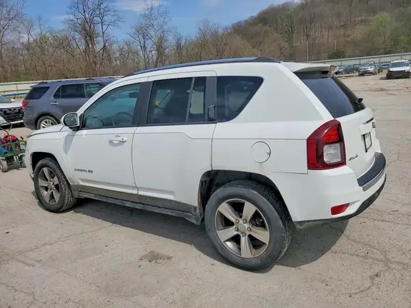1C4NJDEB6GD708812 2016 JEEP COMPASS - Image 2
