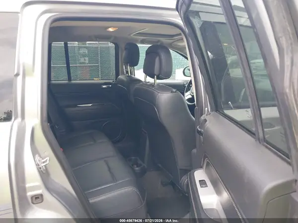 1C4NJDEB6GD709197 2016 JEEP COMPASS - Image 8