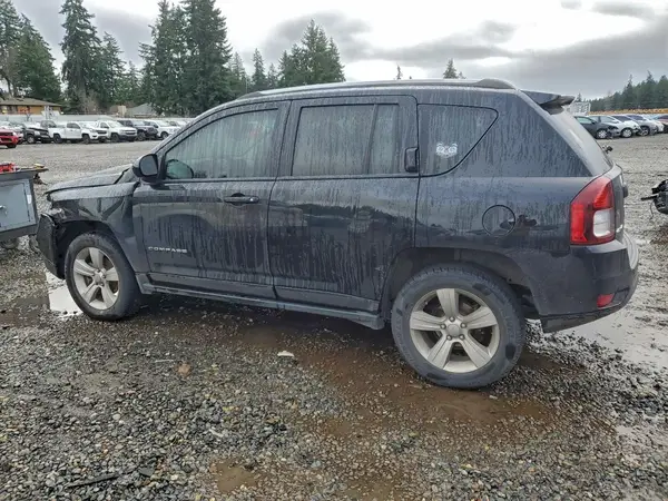 1C4NJDEB6GD757895 2016 JEEP COMPASS - Image 2