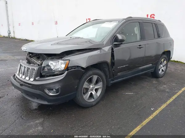 1C4NJDEB6GD793277 2016 JEEP COMPASS - Image 2