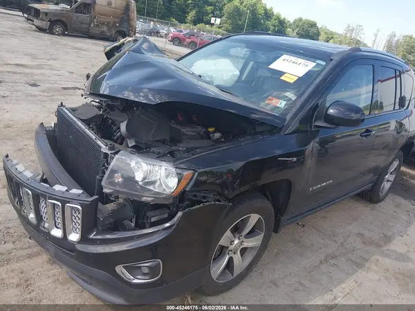 1C4NJDEB6GD795935 2016 JEEP COMPASS - Image 2