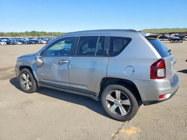1C4NJDEB6HD126727 2017 JEEP COMPASS - Image 2