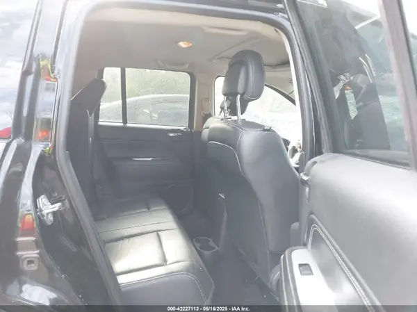 1C4NJDEB6HD126887 2017 JEEP COMPASS - Image 8