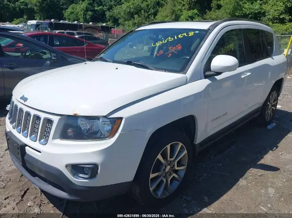 1C4NJDEB6HD137016 2017 JEEP COMPASS - Image 2