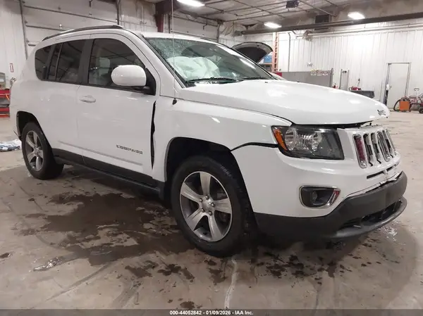 1C4NJDEB6HD163681 2017 JEEP COMPASS - Image 1