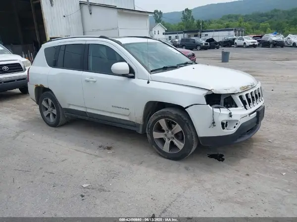 1C4NJDEB6HD171974 2017 JEEP COMPASS - Image 1
