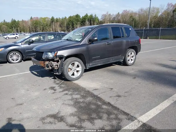 1C4NJDEB6HD175751 2017 JEEP COMPASS - Image 2