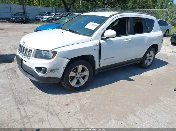 1C4NJDEB6HD191125 2017 JEEP COMPASS - Image 2