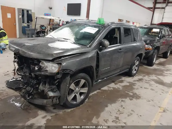 1C4NJDEB6HD192808 2017 JEEP COMPASS - Image 2