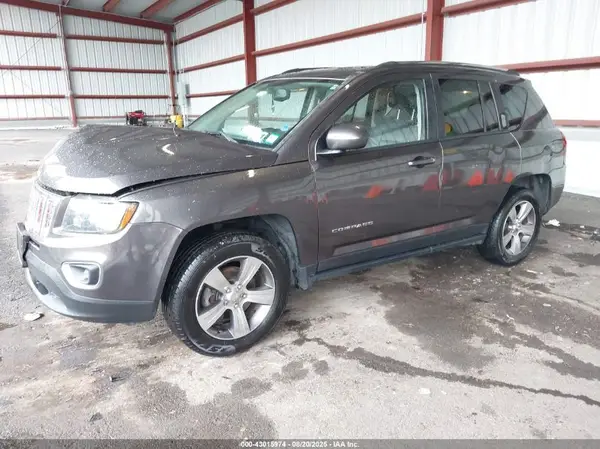 1C4NJDEB6HD193232 2017 JEEP COMPASS - Image 2