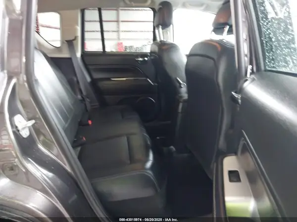 1C4NJDEB6HD193232 2017 JEEP COMPASS - Image 8