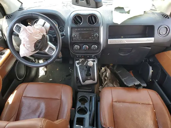 1C4NJDEB6HD193733 2017 JEEP COMPASS - Image 8