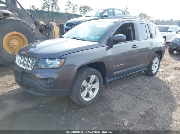 1C4NJDEB6HD210255 2017 JEEP COMPASS - Image 2