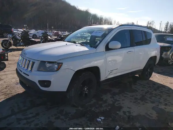 1C4NJDEB7GD586591 2016 JEEP COMPASS - Image 2