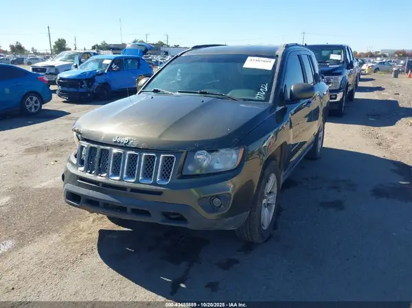1C4NJDEB7GD599065 2016 JEEP COMPASS - Image 2