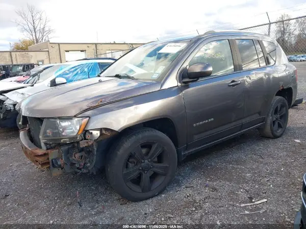 1C4NJDEB7GD662925 2016 JEEP COMPASS - Image 2