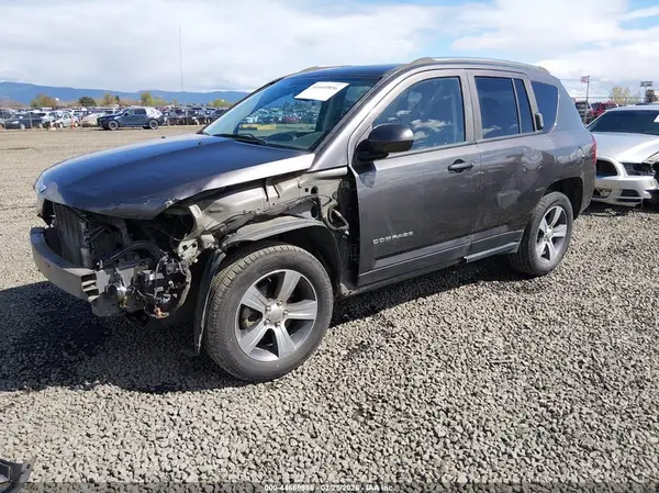 1C4NJDEB7GD708463 2016 JEEP COMPASS - Image 2