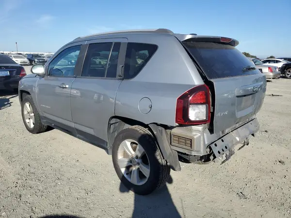 1C4NJDEB7GD758523 2016 JEEP COMPASS - Image 2