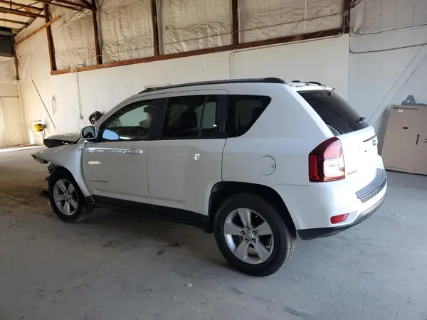 1C4NJDEB7GD759168 2016 JEEP COMPASS - Image 2
