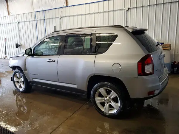 1C4NJDEB7GD768209 2016 JEEP COMPASS - Image 2