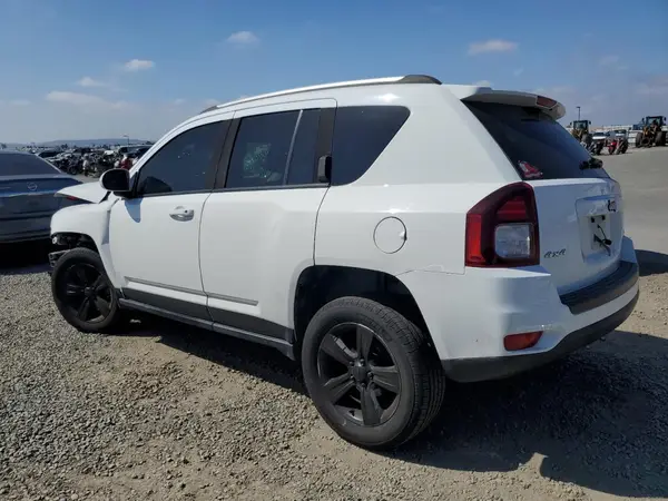 1C4NJDEB7GD779744 2016 JEEP COMPASS - Image 2