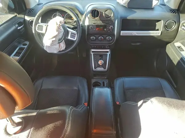 1C4NJDEB7HD104932 2017 JEEP COMPASS - Image 8