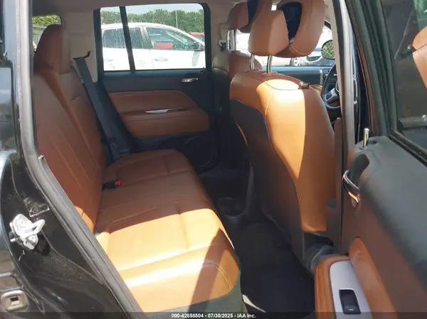 1C4NJDEB7HD108723 2017 JEEP COMPASS - Image 8