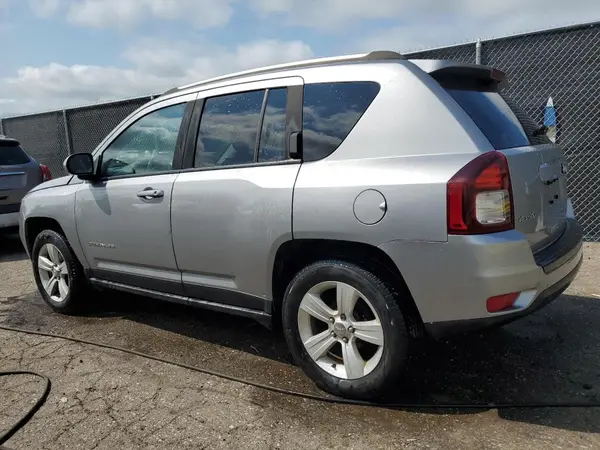 1C4NJDEB7HD109354 2017 JEEP COMPASS - Image 2