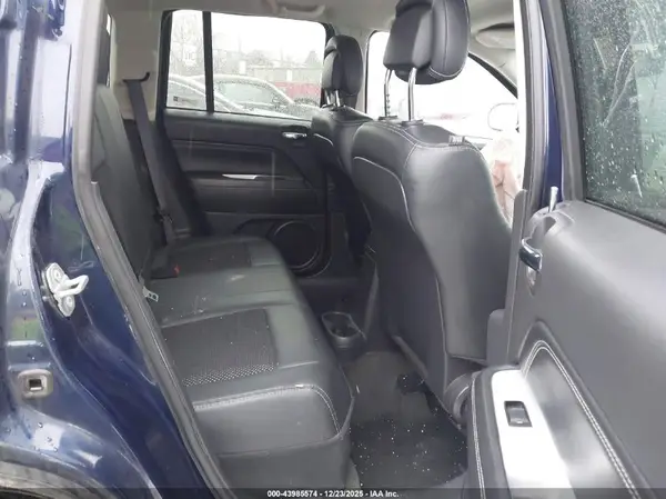 1C4NJDEB7HD110780 2017 JEEP COMPASS - Image 8