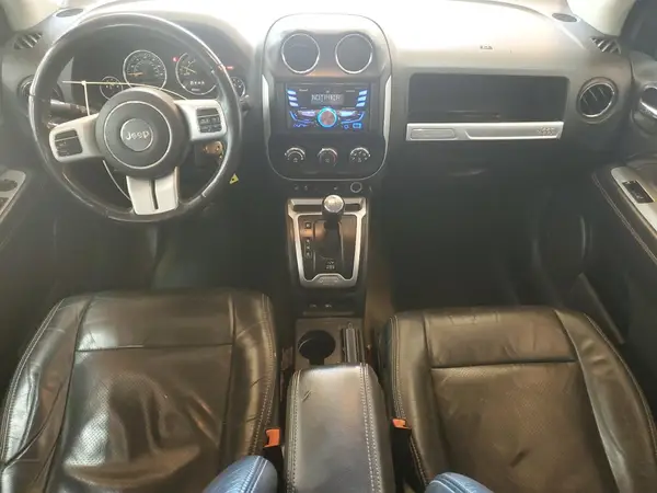 1C4NJDEB7HD111685 2017 JEEP COMPASS - Image 8