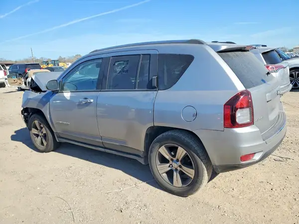 1C4NJDEB7HD126543 2017 JEEP COMPASS - Image 2