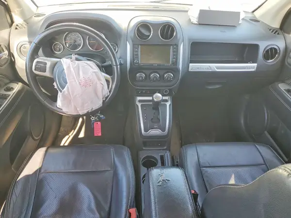 1C4NJDEB7HD126543 2017 JEEP COMPASS - Image 8