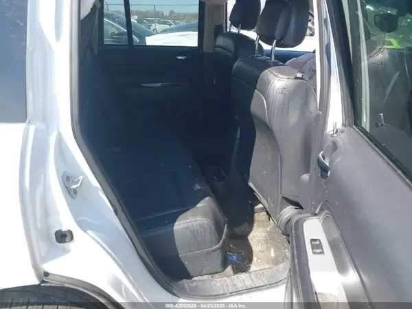 1C4NJDEB7HD126672 2017 JEEP COMPASS - Image 8