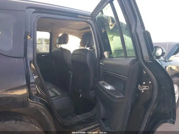 1C4NJDEB7HD129815 2017 JEEP COMPASS - Image 8