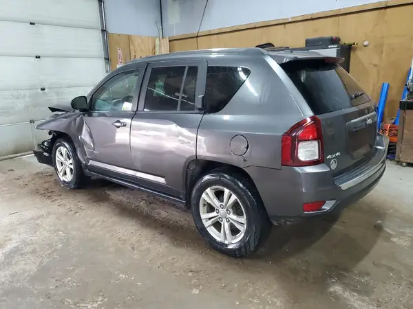 1C4NJDEB7HD139566 2017 JEEP COMPASS - Image 2