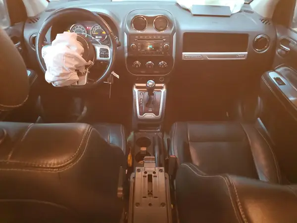 1C4NJDEB7HD139566 2017 JEEP COMPASS - Image 8