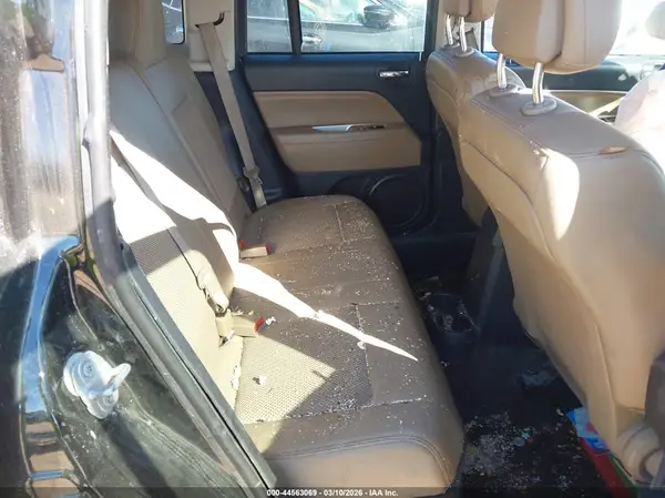 1C4NJDEB7HD139809 2017 JEEP COMPASS - Image 8