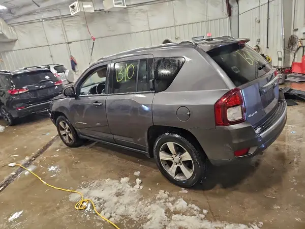 1C4NJDEB7HD154813 2017 JEEP COMPASS - Image 2