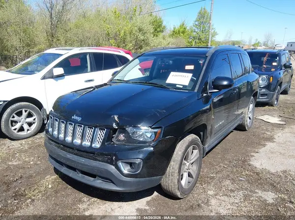 1C4NJDEB7HD168212 2017 JEEP COMPASS - Image 2