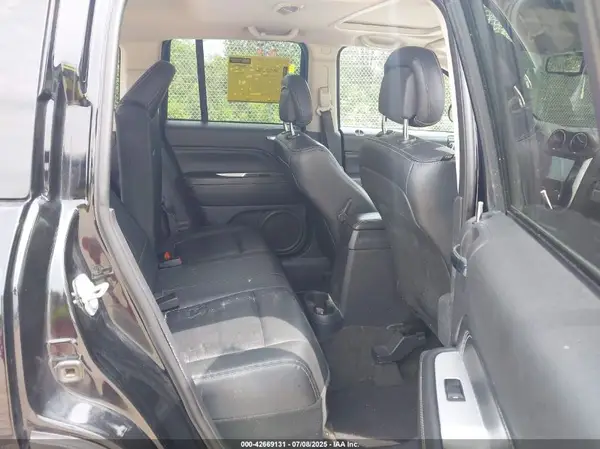 1C4NJDEB7HD171563 2017 JEEP COMPASS - Image 8